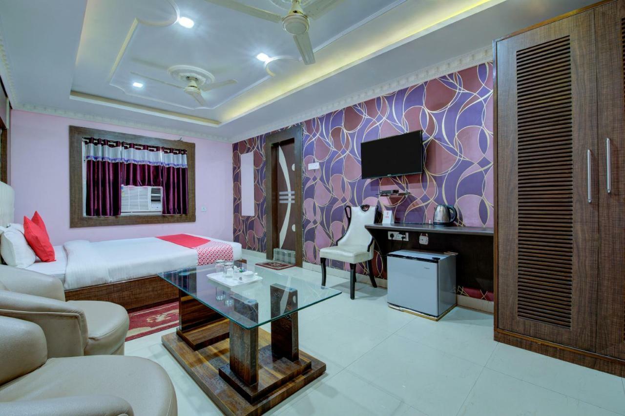Oyo 14579 The Hangout Jamshedpur Exterior photo