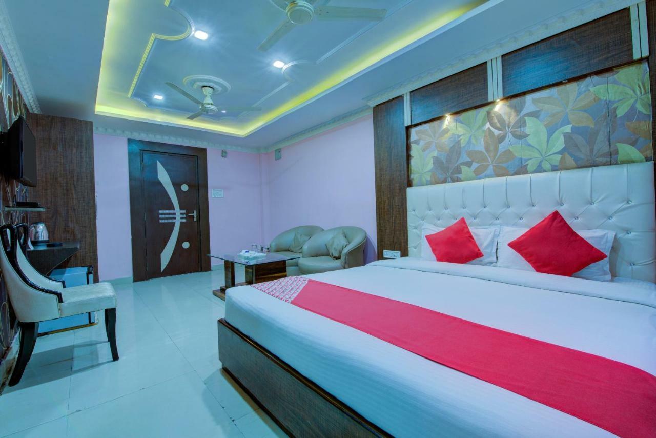 Oyo 14579 The Hangout Jamshedpur Exterior photo
