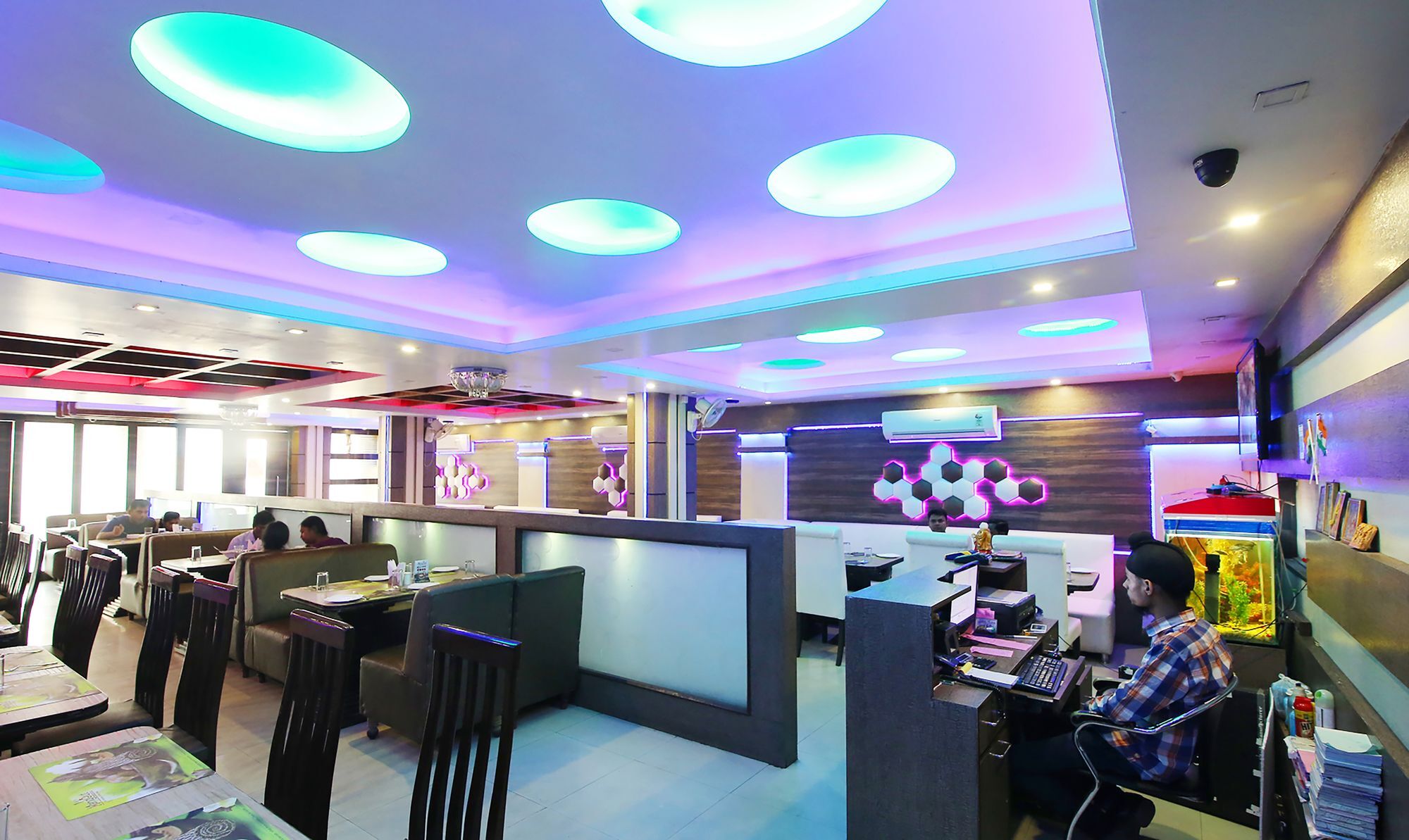 Oyo 14579 The Hangout Jamshedpur Exterior photo