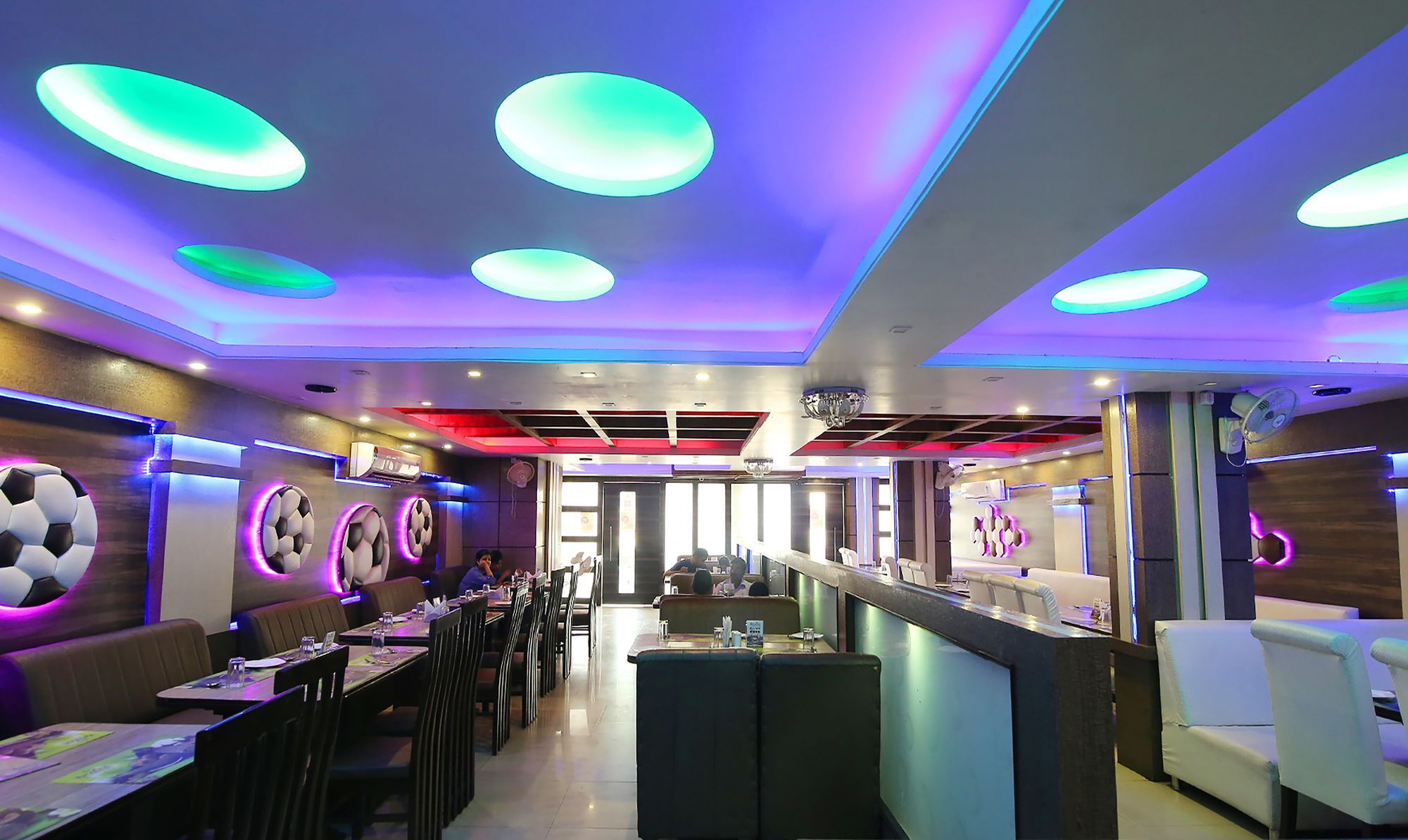 Oyo 14579 The Hangout Jamshedpur Exterior photo